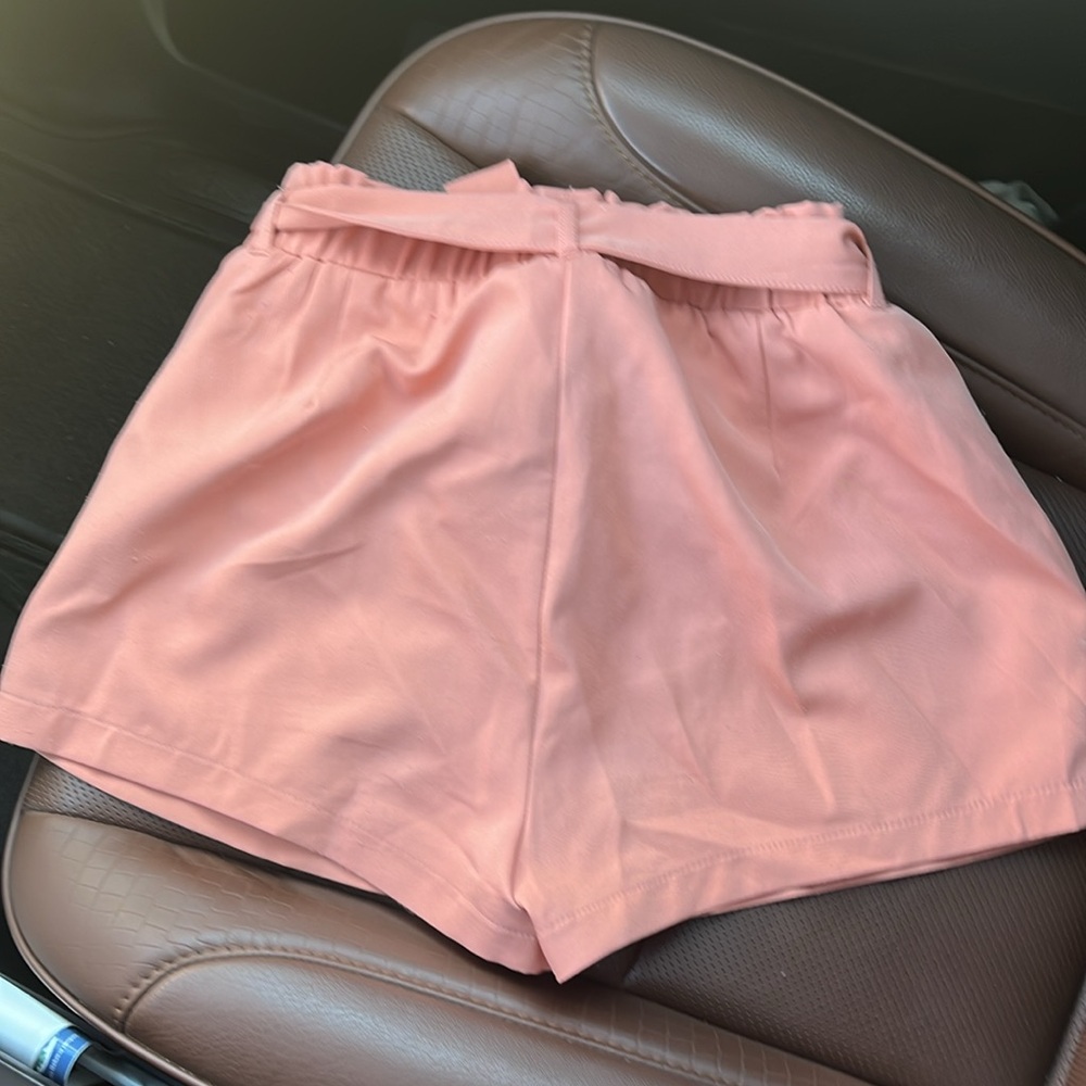 Shorts - Picture 2 of 4